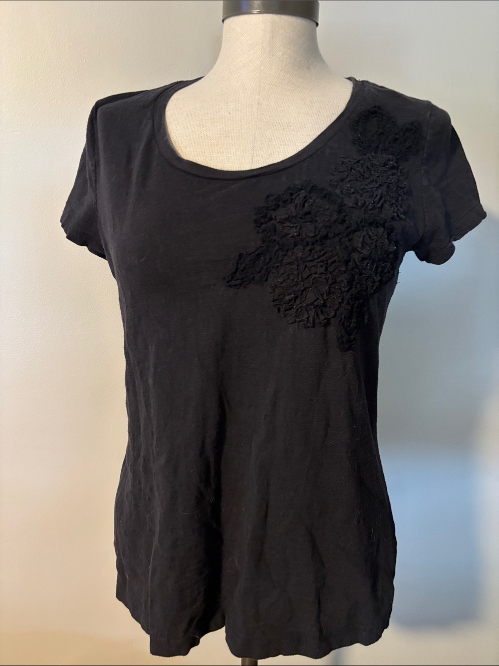 St. John's Bay Black Short Sleeve Tee with Floral Appliqué